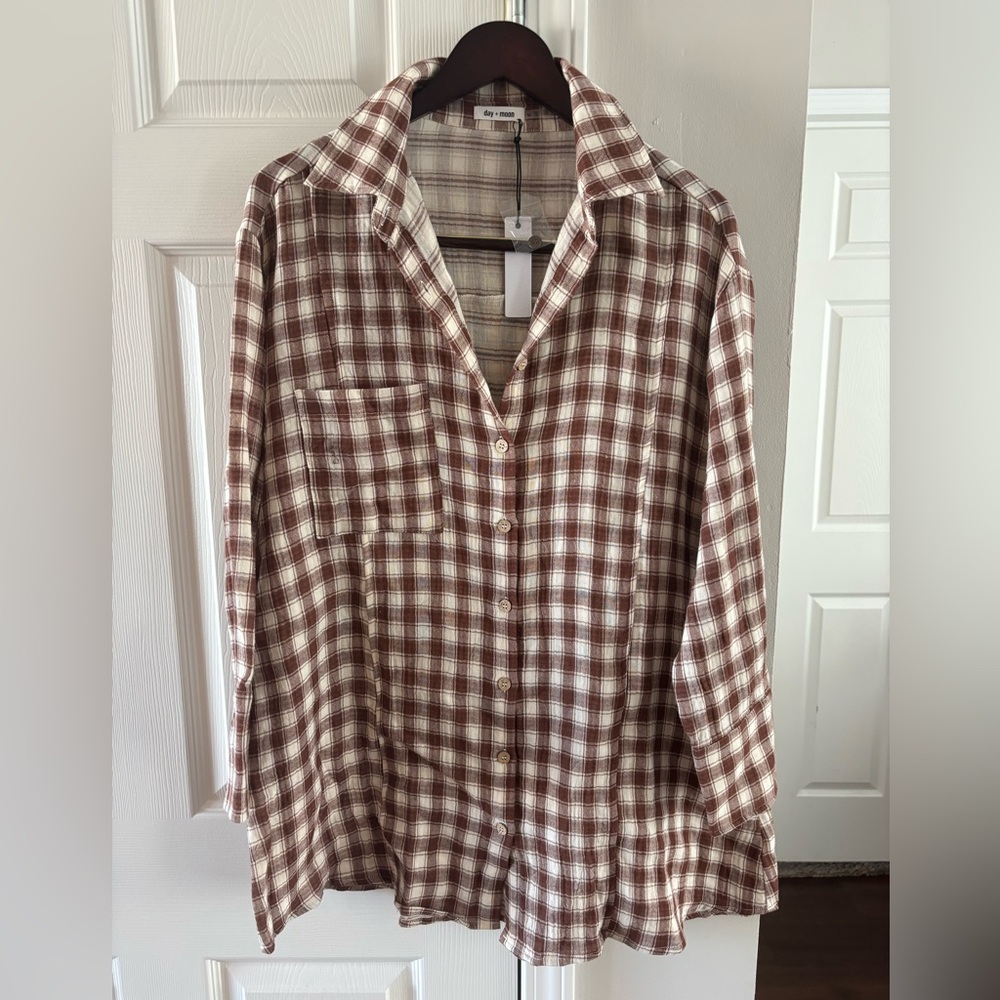 NWT Day + Moon plaid tunic